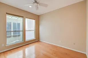 5230 Woodlawn Pl, Bellaire, TX 77401 - Photo 26