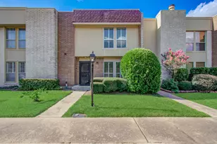 5230 Woodlawn Pl, Bellaire, TX 77401 - Photo 4