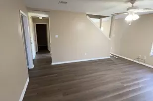 16410 Amy Ridge Rd, Houston, TX 77053 - Photo 2