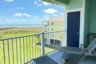 4231 Pointe West Dr Dr, Galveston, TX 77554 - Photo 4