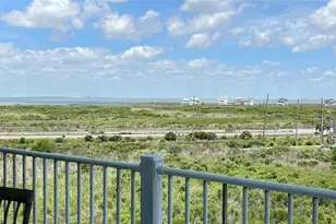 4231 Pointe West Dr Dr, Galveston, TX 77554 - Photo 32