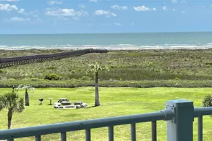 4231 Pointe West Dr Dr, Galveston, TX 77554 - Photo 2