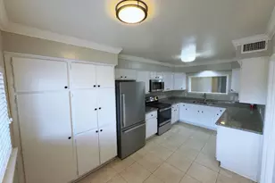 2210 Dorrington St, Houston, TX 77030 - Photo 4