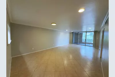 2210 Dorrington Street #306, Houston, TX 77030 - Photo 2