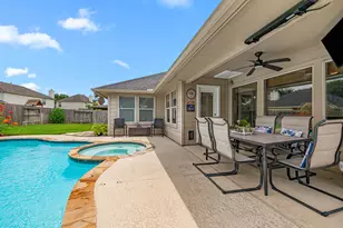 9111 Stoneleigh Dr, Sugar Land, TX 77479 - Photo 32