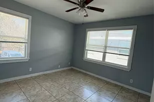 9002 Ilona Ln, Houston, TX 77025 - Photo 14