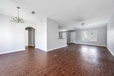 220 Kellyn Court, Conroe, TX 77306 - Photo 2