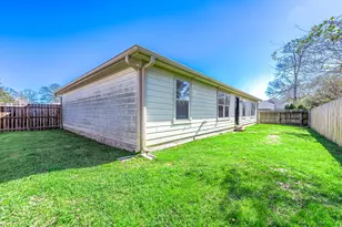 220 Kellyn Ct, Conroe, TX 77306 - Photo 22