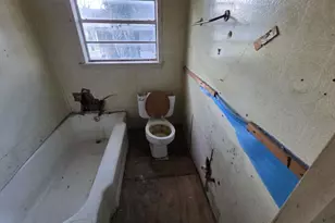 1426 S Austin St, Sherman, TX 75090 - Photo 8