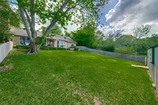 23340 3 Points Dr, Berryville, TX 75763 - Photo 34