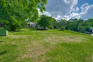 23340 3 Points Dr, Berryville, TX 75763 - Photo 36