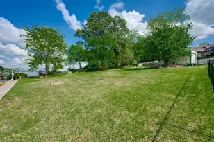 23340 3 Points Dr, Berryville, TX 75763 - Photo 38