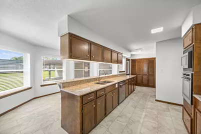 2348 Shalmar Drive, West Columbia, TX 77486 - Photo 8