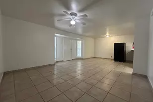 1010 S Wayside Dr, Houston, TX 77023 - Photo 24