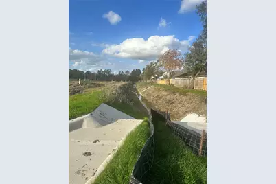 2411 Beverlywood Drive, Missouri City, TX 77489 - Photo 6