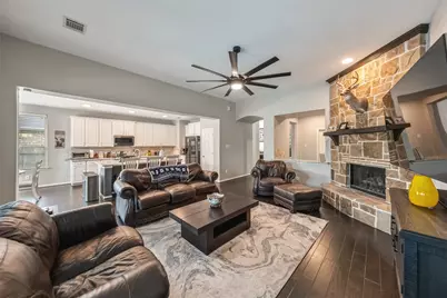 8109 Threadtail Street, Conroe, TX 77385 - Photo 10