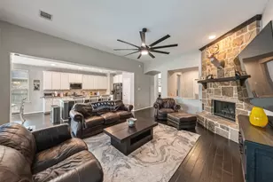 8109 Threadtail St, Conroe, TX 77385 - Photo 10