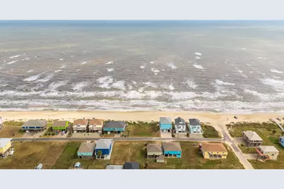 1114 Blue Water Drive, Crystal Beach, TX 77650 - Photo 6