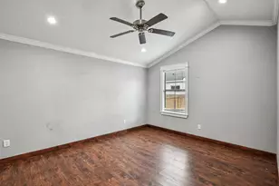 1409 Fairbanks St, Houston, TX 77009 - Photo 32