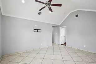 1409 Fairbanks St, Houston, TX 77009 - Photo 12