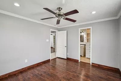 1409 Fairbanks Street, Houston, TX 77009 - Photo 24