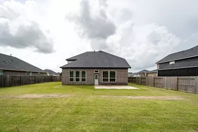 11919 Champions Forest Drive, Mont Belvieu, TX 77523 - Photo 38