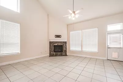 11919 Champions Forest Drive, Mont Belvieu, TX 77523 - Photo 16