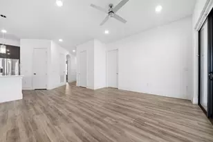 199 Waterpoint Ct, Conroe, TX 77356 - Photo 10