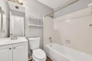 7222 Londres Dr, Houston, TX 77083 - Photo 16
