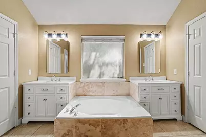 4606 Russett Lane, Sugar Land, TX 77479 - Photo 16