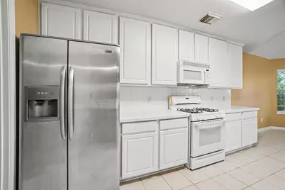 4606 Russett Lane, Sugar Land, TX 77479 - Photo 8