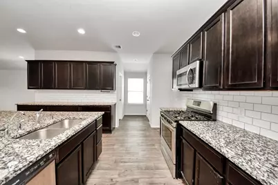 8302 Rose Petals Lane, Rosharon, TX 77583 - Photo 10