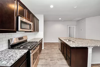 8302 Rose Petals Lane, Rosharon, TX 77583 - Photo 12