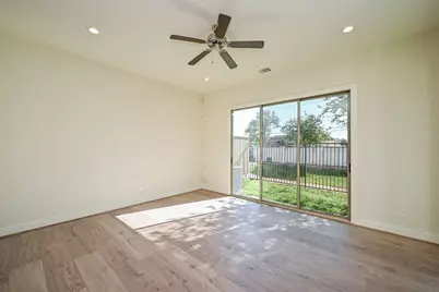 1106 Fuschia Road, Houston, TX 77055 - Photo 18