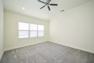 1106 Fuschia Rd, Houston, TX 77055 - Photo 8