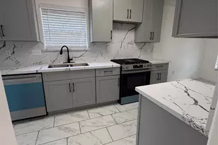 6423 Crim Ct, Houston, TX 77049 - Photo 6