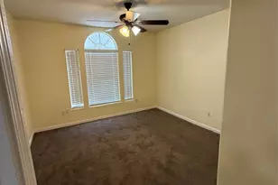 6423 Crim Ct, Houston, TX 77049 - Photo 10