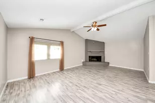8622 Valley Meadow Dr, Houston, TX 77078 - Photo 6