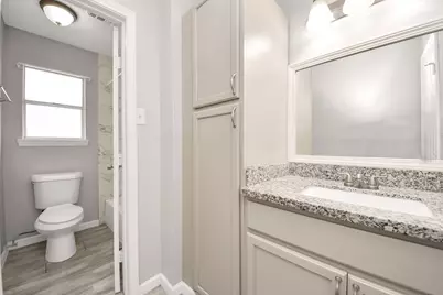 8622 Valley Meadow Drive, Houston, TX 77078 - Photo 20