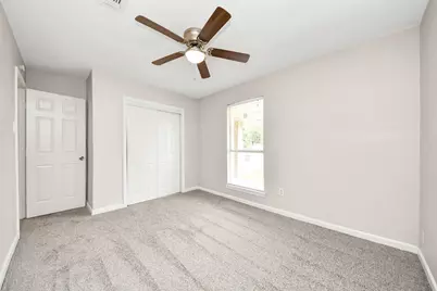 8622 Valley Meadow Drive, Houston, TX 77078 - Photo 18