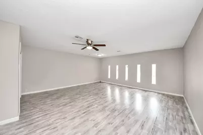 8622 Valley Meadow Drive, Houston, TX 77078 - Photo 16