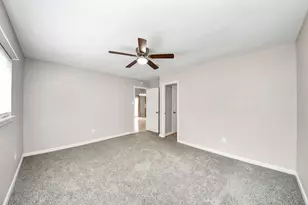 8622 Valley Meadow Dr, Houston, TX 77078 - Photo 32