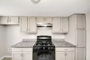 8622 Valley Meadow Dr, Houston, TX 77078 - Photo 12