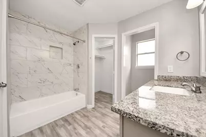 8622 Valley Meadow Drive, Houston, TX 77078 - Photo 26