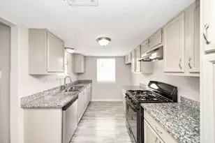8622 Valley Meadow Dr, Houston, TX 77078 - Photo 12