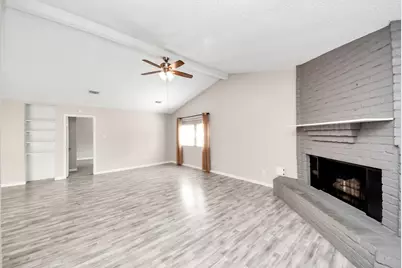 8622 Valley Meadow Drive, Houston, TX 77078 - Photo 6