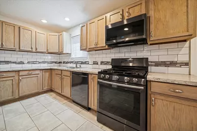4307 Fairwood Street, Pasadena, TX 77505 - Photo 12