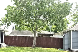 1801 Roosevelt St, Houston, TX 77012 - Photo 2