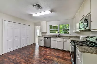 809 Chestnut Street, La Marque, TX 77568 - Photo 10