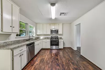 809 Chestnut Street, La Marque, TX 77568 - Photo 8